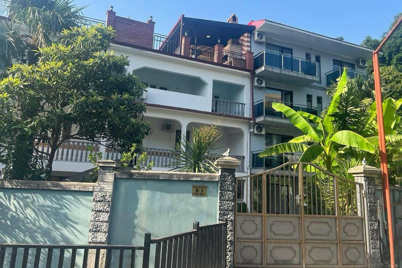 Hotel Ararat Gonio Bagian luar foto
